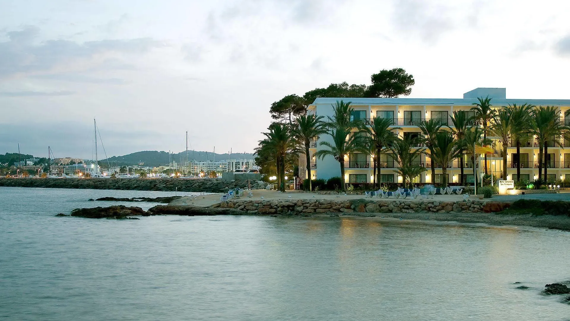 Hotel Catalonia Ses Estaques - Adults Only Santa Eularia des Riu